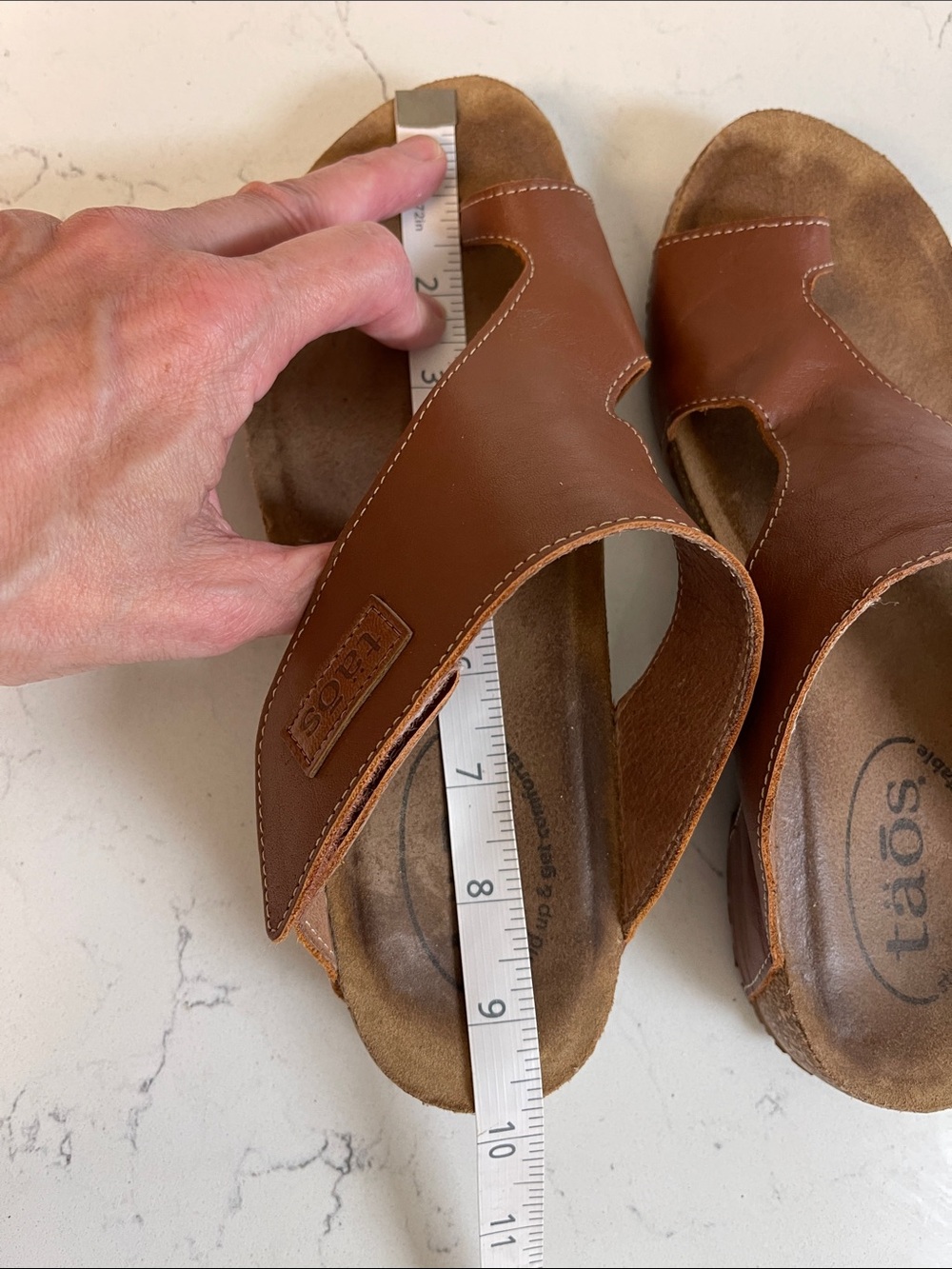 Taos Footwear Womens Loop Sandal Brandy Brown Colored Leather Upper Size Euro 38 - Picture 14 of 17